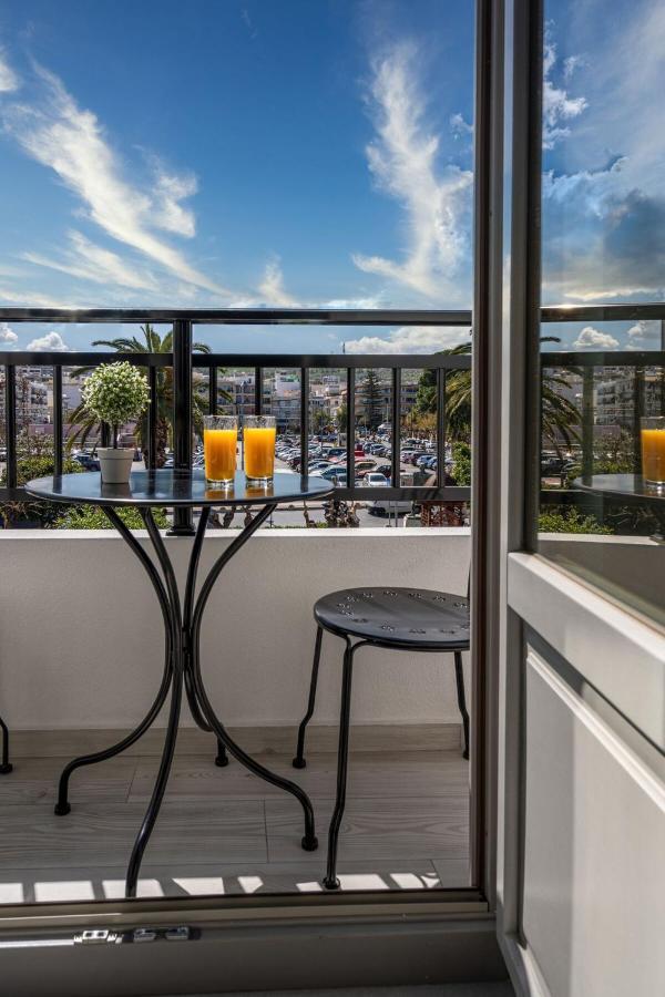 White&Gray Apartment Resmo Dış mekan fotoğraf