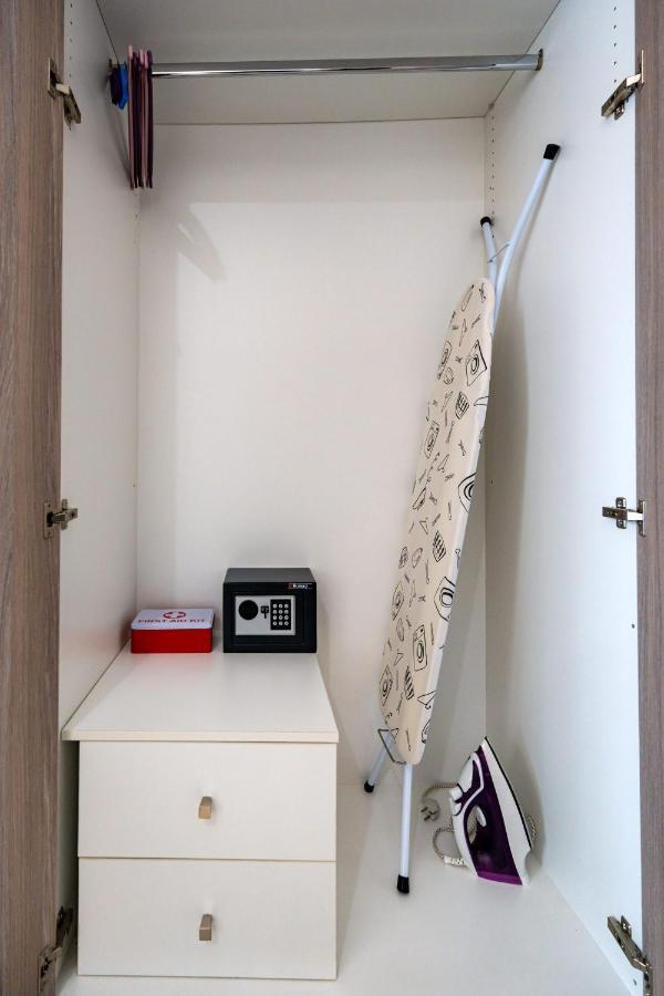 White&Gray Apartment Resmo Dış mekan fotoğraf